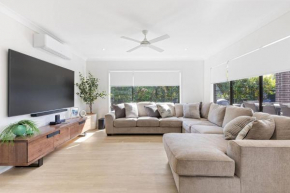 Luxe By The Marina - Hamptons Chic at Hervey Bay